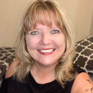 Meet your Posher, Colleen